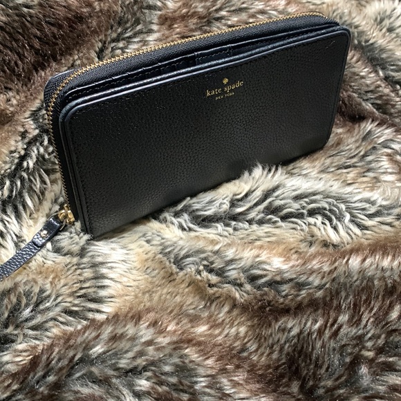 kate spade Handbags - LIKE NEW Kate Spade LARGE Black Pebbled Leather Wallet